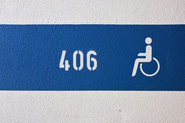 Legge 104, in arrivo 3600€ direttamente sul conto: non serve l'ISEE